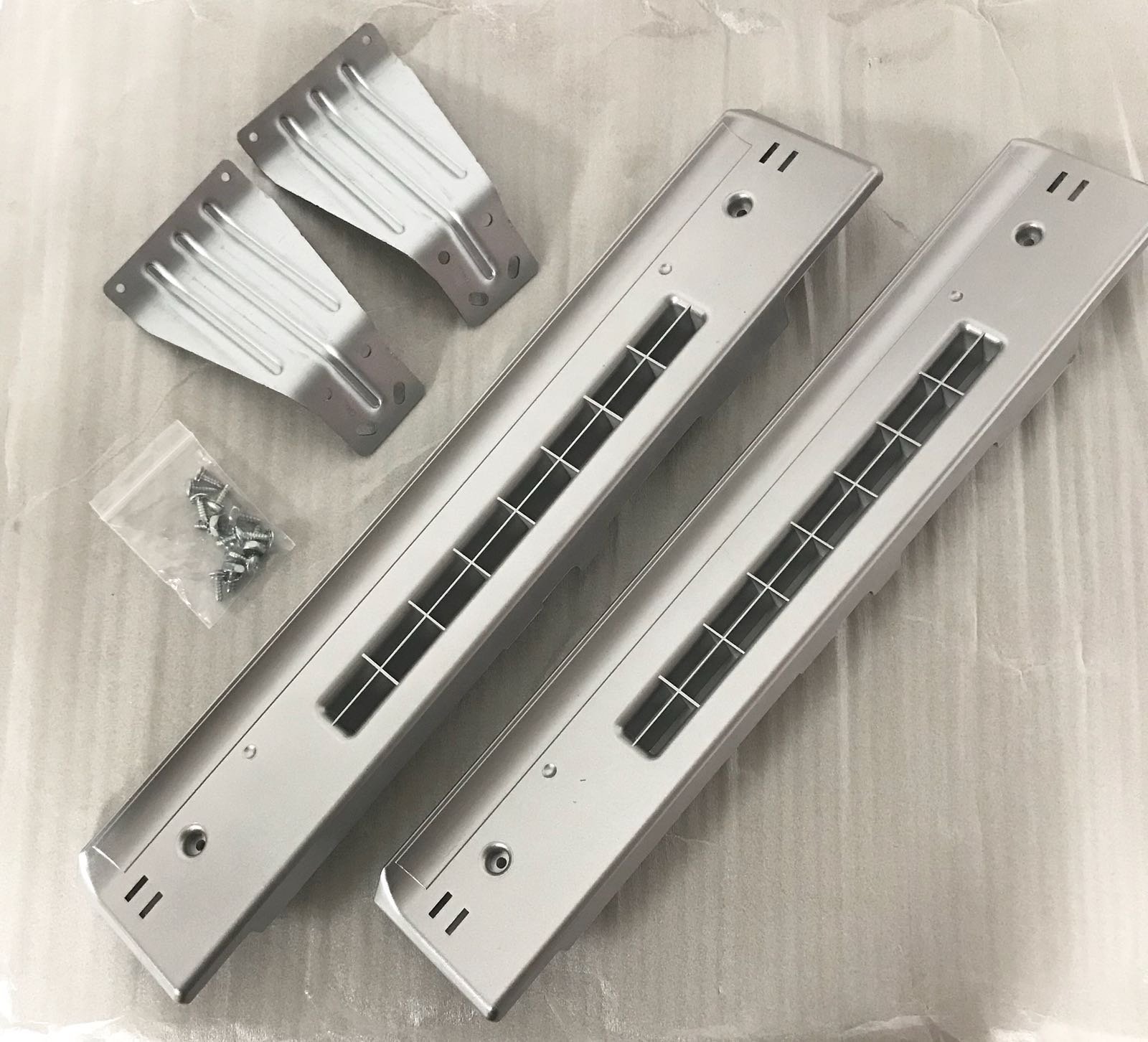 Samsung Stacking Kit for Select Samsung 9100 Series Washers and Dryers