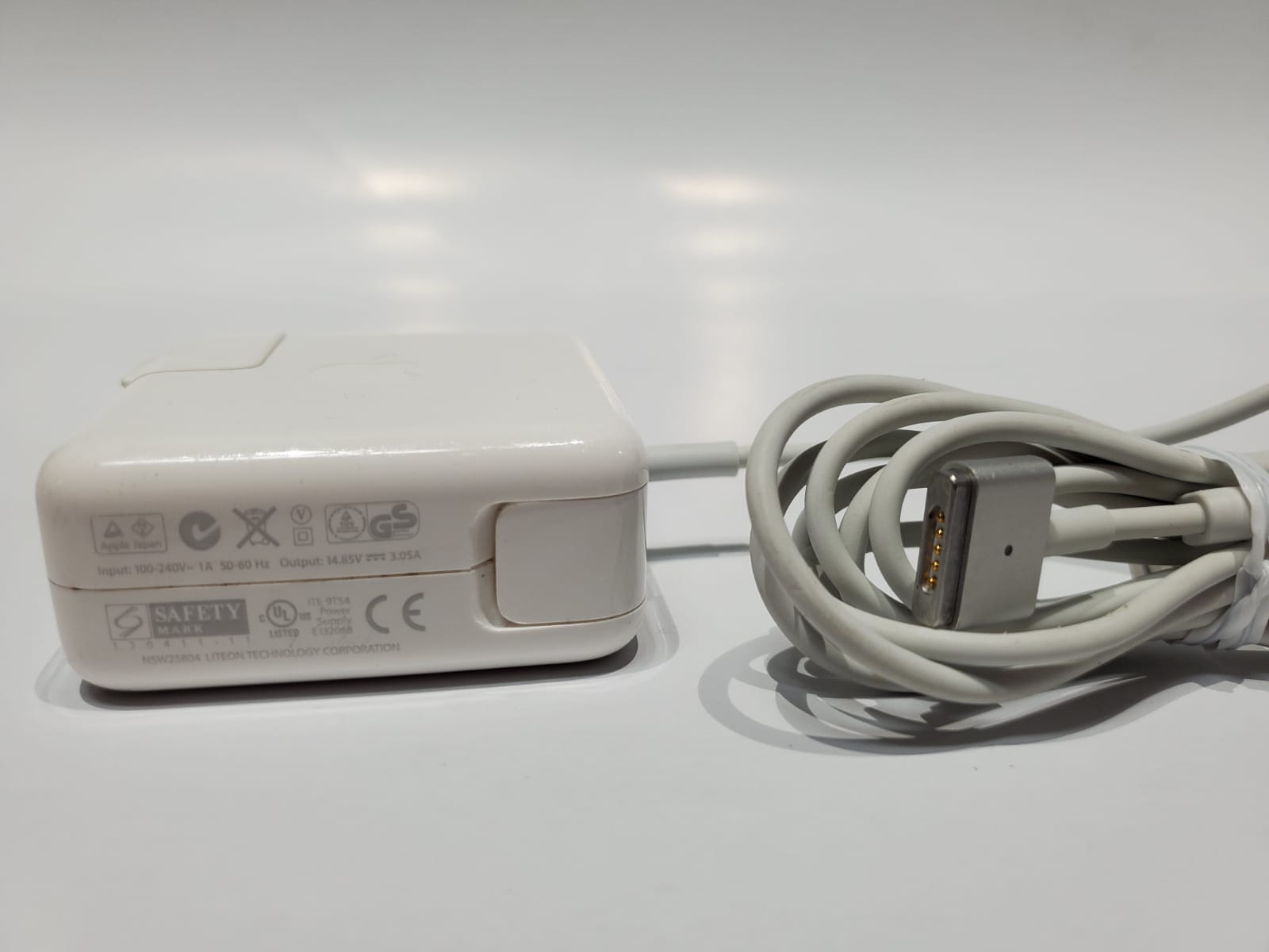 apple magsafe 2 charger 45w