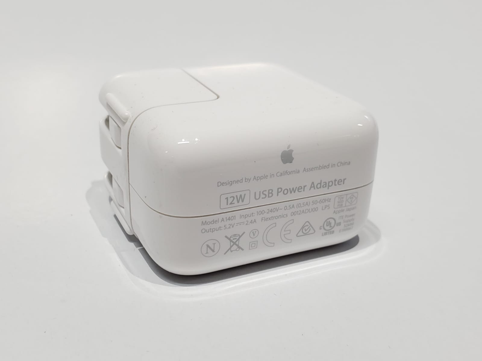 Сзу apple md836zm a white сколько ватт